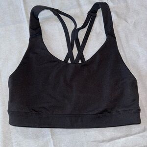 Black old navy sports bra size small